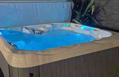 Sundial Cottage, Stunning 3 Bed Cottage with Hottub - Foto 25