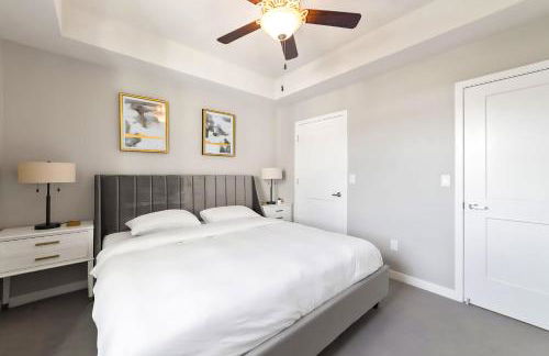 Chic Apt w Jacuzzi, Pool, BBQ, & Mountain Views - Foto 10