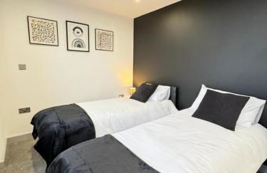 Two Bedroom Flat by Brookland Stays Serviced Accommodation Short Lets Leeds with Free WiFi - Foto 5
