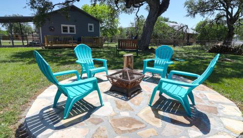 Bandera Bungalow - River, Downtown, Peaceful fenced corner lot! King bed! - Foto 3