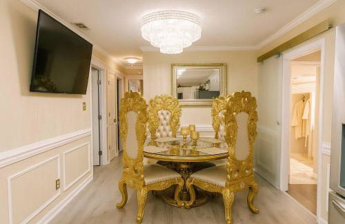 Spacious Backyard • Alfresco Dining • Pet Friendly - Foto 53