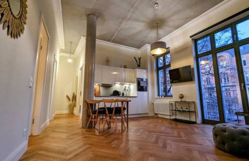 Modern building with vertical garden & 2 bedrooms - Foto 2