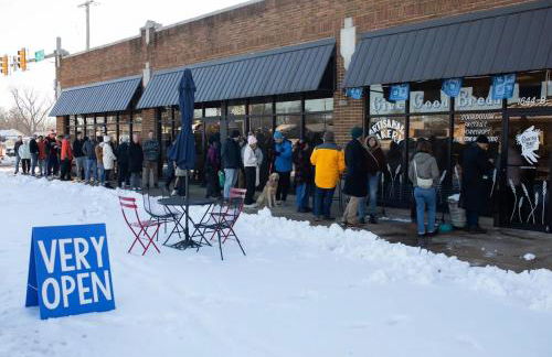 Modern King Bed 5 mins to Downtown - Foto 54