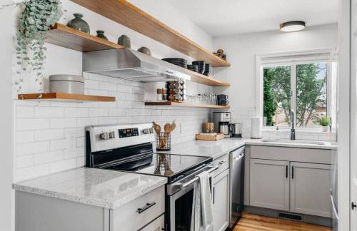 Japandi, 3BD Townhome Near Downtown, Beach and Wineries - Foto 22