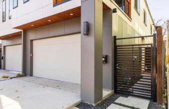 Uptown Modern with Private Patio & 1Gbps Wi-Fi - Foto 51