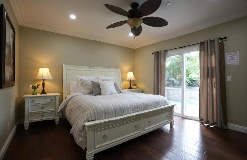 Highly Upgraded, 5 Bed, 4.5 ba, New Pool W/jacuzzi, 1/2 Mile Walk to Disney - Photo 65