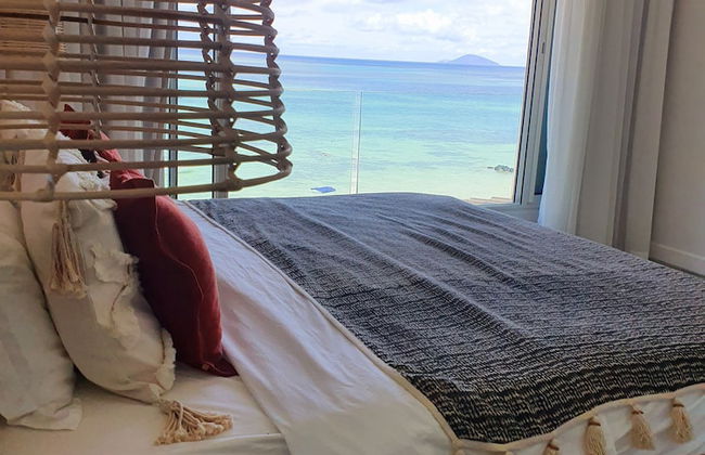 Luxury beachfront villa with private pool and cozy Pavillon with private jacuzzi on rooftop terrace - Photo 7