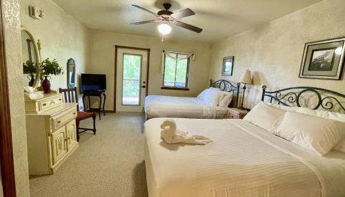 C9, Two bedroom, two bath, log-sided, lake view cottage with hot tub cottage - Foto 4