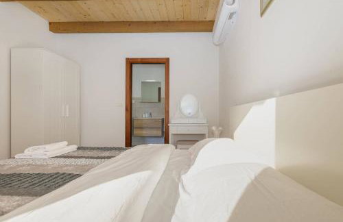 Villa David - luxurious secluded villa with a heated pool - Foto 13