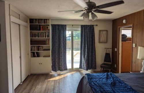 Hot Tub Hideaway by Timber Oaks Vacation Rentals - Foto 36