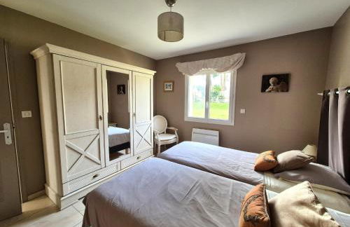 Denneville Coastal Escape with garden - Foto 11