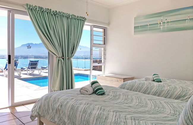 Harbour Views - Photo 6