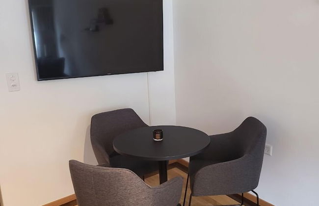 Stylish Apartment in the Heart of Zug by Airhome - Foto 12