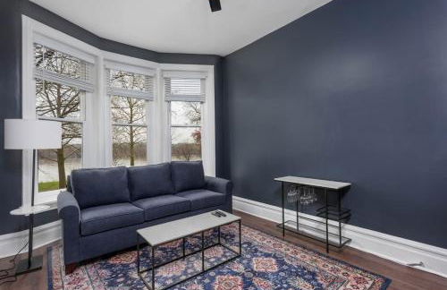 Flats on Front - Riverfront Gem Fast Wi-Fi 2F - Foto 1