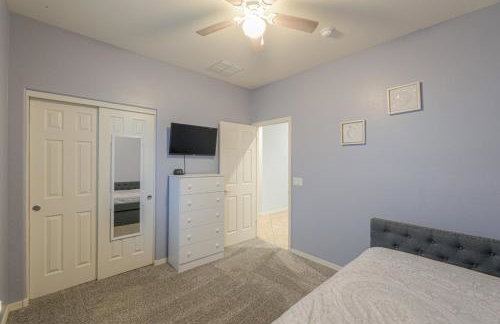 Pet friendly 3br 2ba Private optional heated Pool BBQ grill Golf Clubs close to park - Foto 39