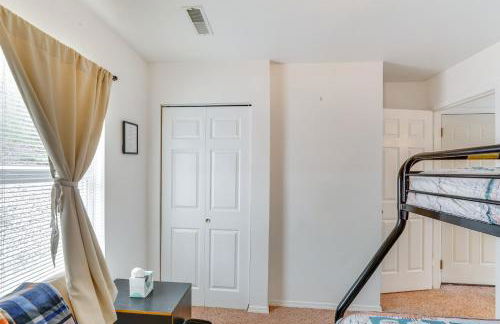 Balcony and Fire Pit Home on Lake of Ozarks! - Foto 20