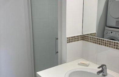 Les Cyprès - Appt avec terrasse proche plage - Foto 8