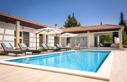 Villa Stella - heated pool, jacuzzi & sauna - Foto 31