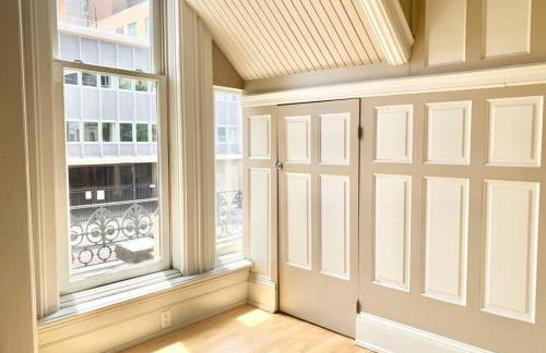 Modern Vintage Vibe Condo - Foto 25