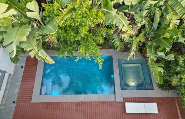 Crescent Heights - Photo 20