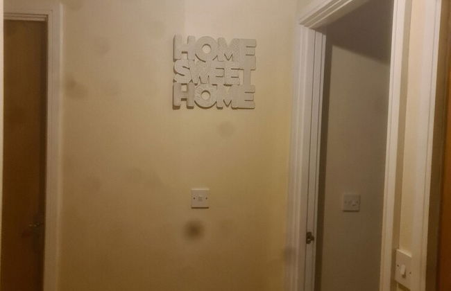 Remarkable 1-bed Apartment in Romford - Photo 35