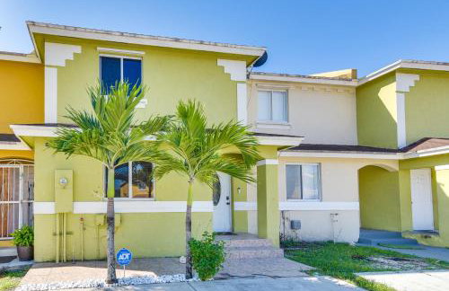 5 Mi to Hard Rock Stadium! Convenient World Cup HQ - Foto 2