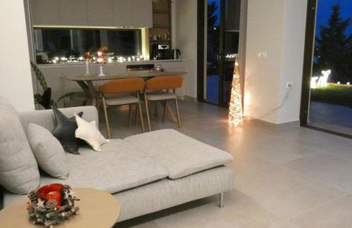 Mondethea vantage point home - Photo 59