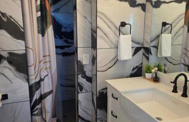 Mountains Views with Pool & Basketball, Relax & Play! - Foto 61