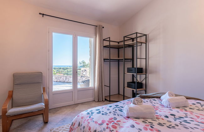 7 bedroom House in Zonza with private pool and garden - Photo 32