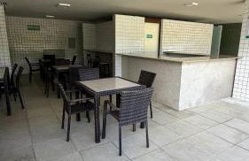 Simple Apartment, Heart of the Action! - Photo 22