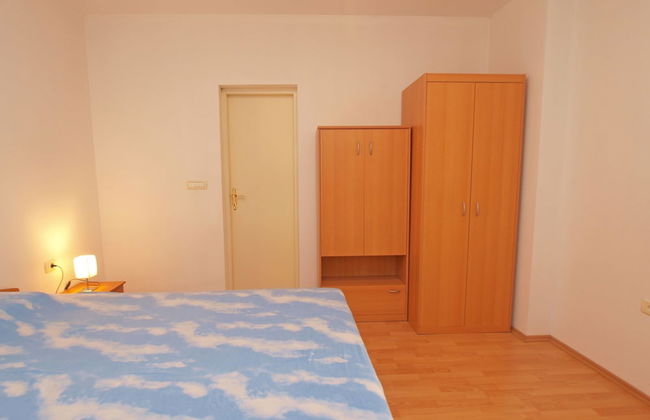 Apartment 21 - Photo 5