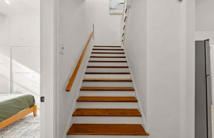 Modern Moroccan Villa w/ Firepit, BBQ + Game Room! - Foto 43