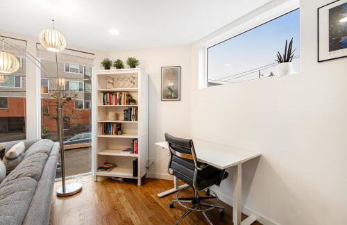 City-View Modern - Photo 7