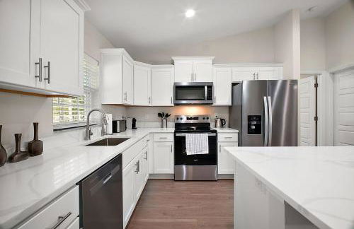 Brand New House Near WEC And FAST - Foto 8