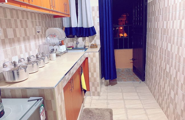 Lux Suites Polytech Court Apartments - Photo 3