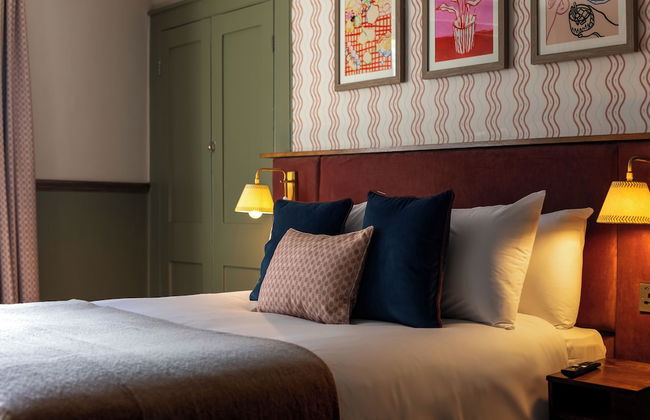 Round House Apartments - Photo 22