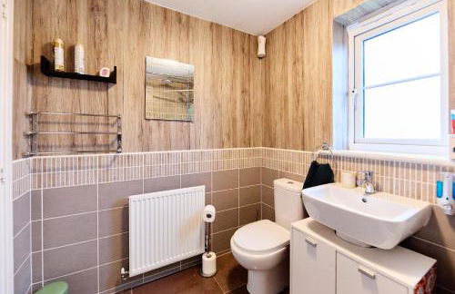 Lavish Lodge - Perfect for couples, families and contractors! - Foto 30