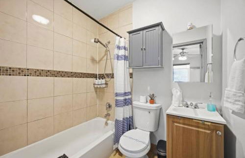 Super Value Suite #7 @ East End Revitalized - Foto 22