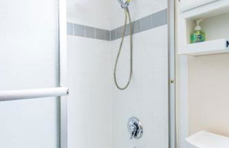 Two Bedrooms Apartment Manage And Supervise By Host Endless Features Amenities Dishwasher Washer Dryer Best WIFI Internet Services By Verizon Fios 960 Upload 960 Download Bi Monthly Free Housekeeping Services Huge 10000 Square Footage - Foto 26