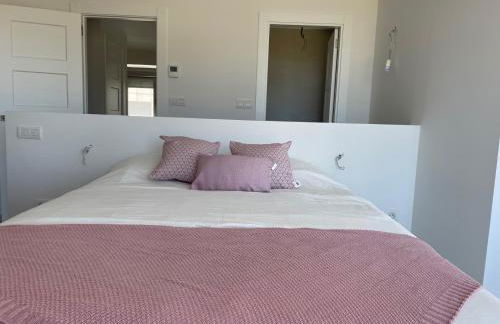 Lujosa casa en primera línea playa increibles vistas mar - Foto 3