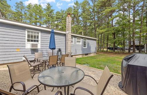 Lake Escape Family & Pet Friendly with Dock Access - Photo 16