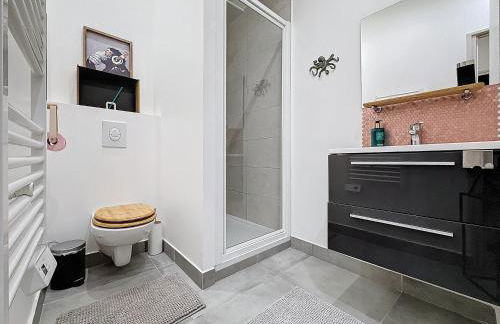 Charming 2-Bedroom Retreat Near City Center with Excellent Transport Links - Foto 15