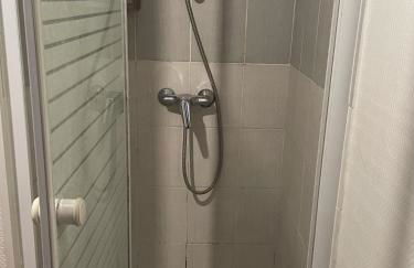 S17 Parking Wifi 2 chambres, 4 personnes Réduc à la semaine ou mois - Foto 14