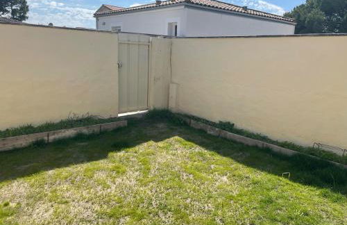 Chez moon Joli appartement rénové proche centre et parking privé - Foto 24