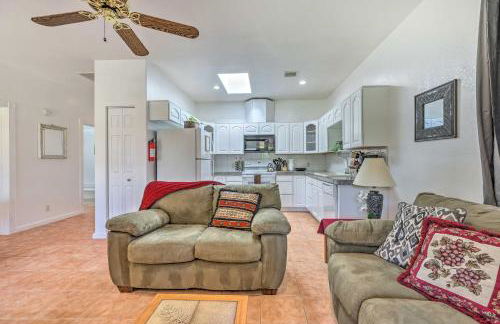 Cozy and Relaxing Eloy Apartment with Pool Access - Foto 8