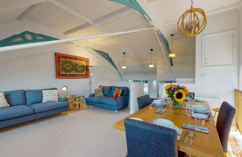 Church Mews - Photo 2