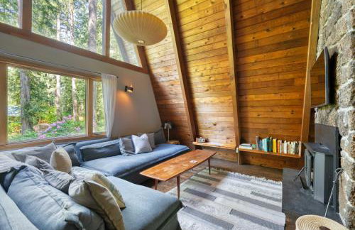 Modern A-Frame Cabin in the Woods - Foto 26