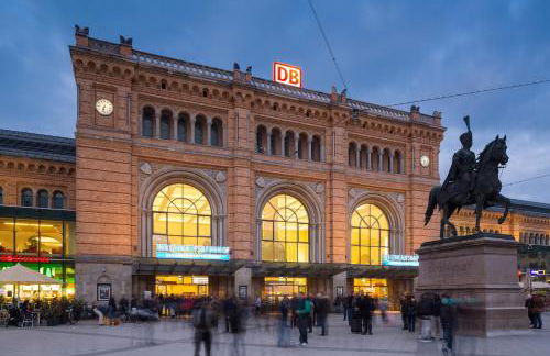 OLD PRINTING HOUSE - Modern I City I 2 Min HBF I E-Ladesäule - Foto 79