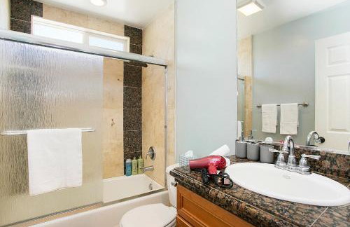 Multi-Level 2BR-Fast WiFI-Free Parking -CM-1 - Foto 22