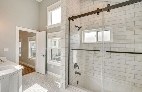 Chapman Lake Retreat with Pier, Fire Pit and Games - Foto 17